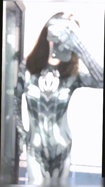 【新片速遞】富人的极品玩物，豪宅里cosplay女蜘蛛侠被随意玩弄！你操不到的女神 背后总有个上她上到吐的男人，超极品尤物[269M/MP4/10:51]