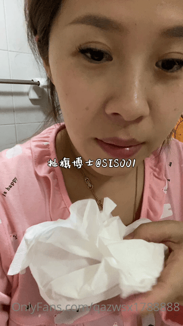 【新片速遞】 妻妈咪孕妇，实际上是个纹身打舌钉的骚逼少妇「qazwsx1788888」OF大尺度露脸私拍[1.7G/38:48]