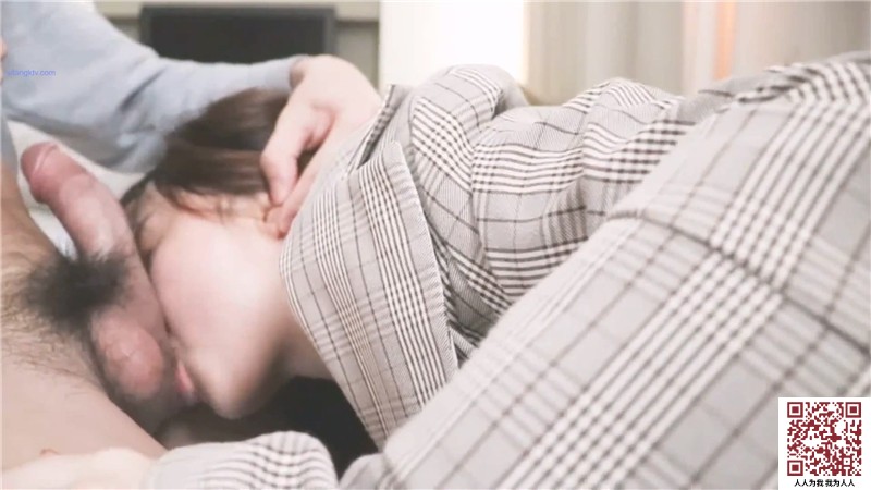 【新片速遞】富二代酒店约炮白白嫩嫩的长发美少妇人美B嫩不可多得的极品[1080M/MP4/15:23]